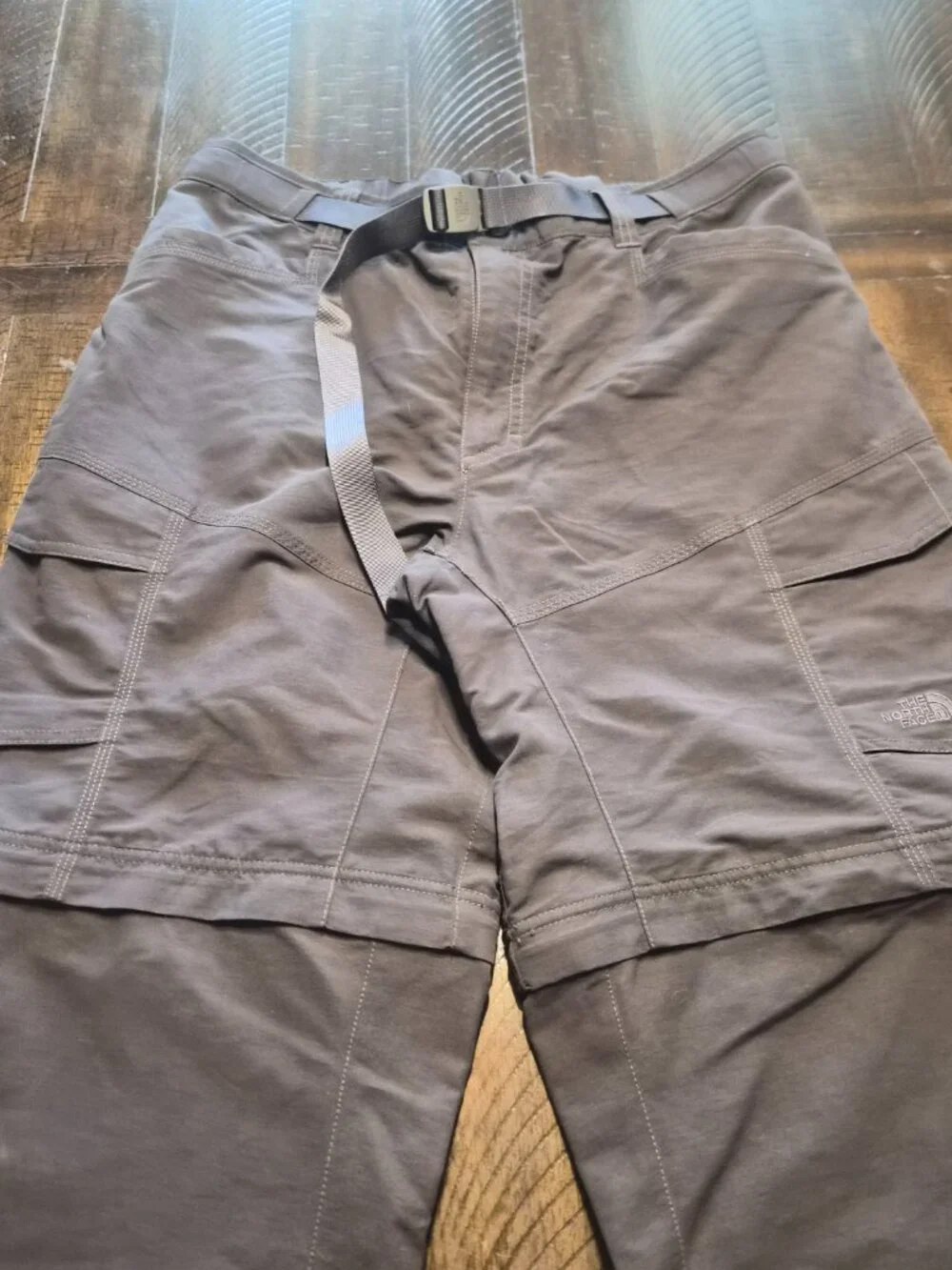 The North Face Cargo Pants Men XL Black Nylon Convertible Shorts Hiking G689